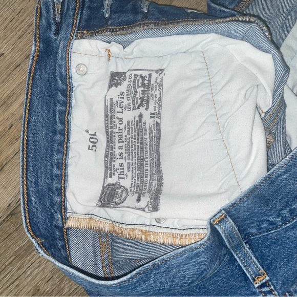 Women’s 501 Levi shorts - Picture 4 of 4